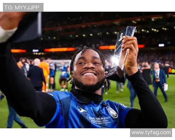 足总杯精彩对决多特蒙德与巴黎圣日耳曼战成平局帽子戏法引发全场狂欢