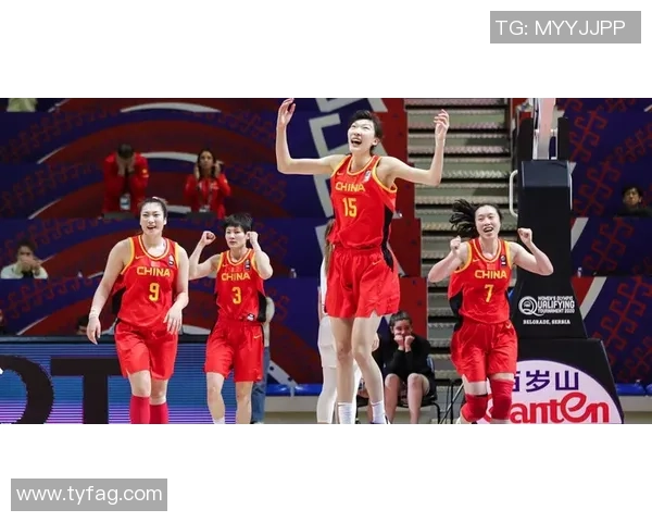 在校园篮球赛上与姚明亲密接触的难忘瞬间