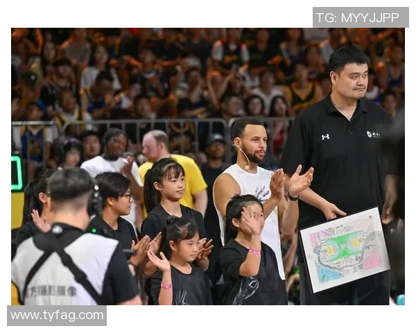 姚明签约新篇章开启篮球事业新征程引领中国体育发展新风潮