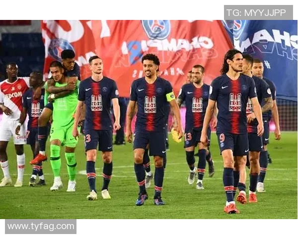 中超精彩对决曼联大胜巴黎圣日耳曼补时进球点燃全场激情 中超精彩对决曼联大胜巴黎圣日耳曼补时进球点燃全场激情