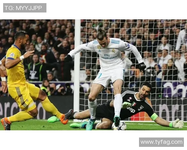 曼联友谊赛大胜皇马神奇扑救瞬间点燃全场激情