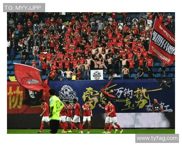 英超激战莱比锡狂胜利物浦五球大捷绝杀瞬间点燃全场激情