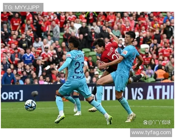 欧联杯精彩对决巴黎圣日耳曼大胜多特蒙德引发全场狂欢