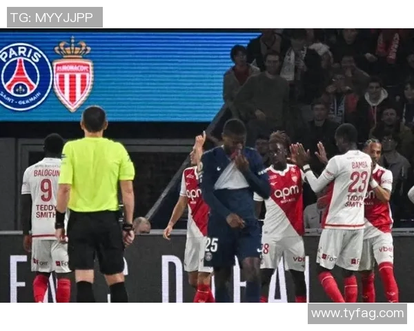 皇马与巴黎圣日耳曼友谊赛激战四三补时进球引发全场狂欢
